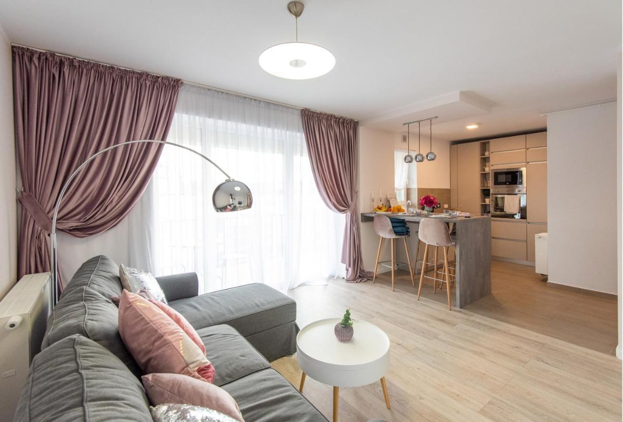Zen Apartments Braşov Buitenkant foto